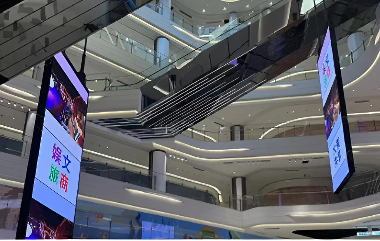 INSTORE DUAL 2.6 installé en configuration professionnelle B2B (dalle led indoor)