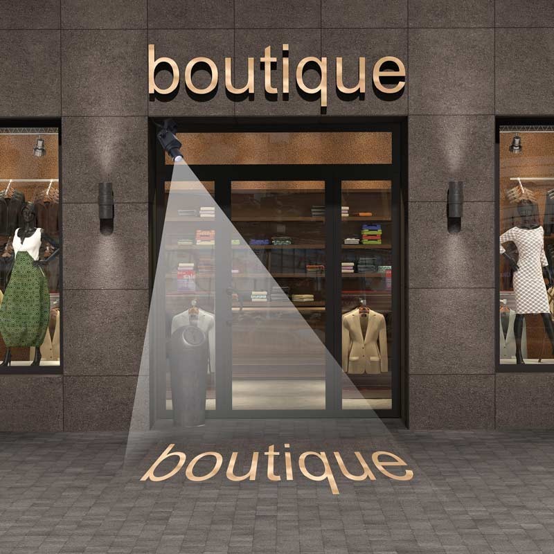 Projecteur de logo LED GOBO 20W rotatif extérieur - Optique 20° - IP65 deployed in a professional B2B setup (gobo logo projector)